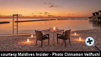 courtesy Maldives Insider - Villa Nauticas festive glow: