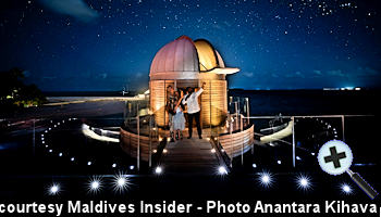 courtesy Maldives Insider - Anantara Kihavahs SKY Edhurus turn the Maldivian night sky into a classroomsroom